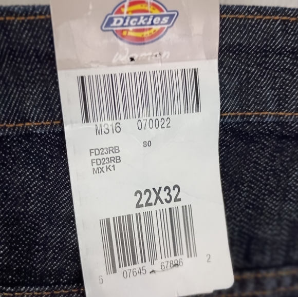 NWT Dickies Relaxed Fit Plus Size Jeans - Picture 4 of 8